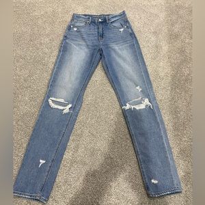 American Eagle mom jean